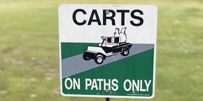 l'étiquette des voitures de golf - rester sur le chemin