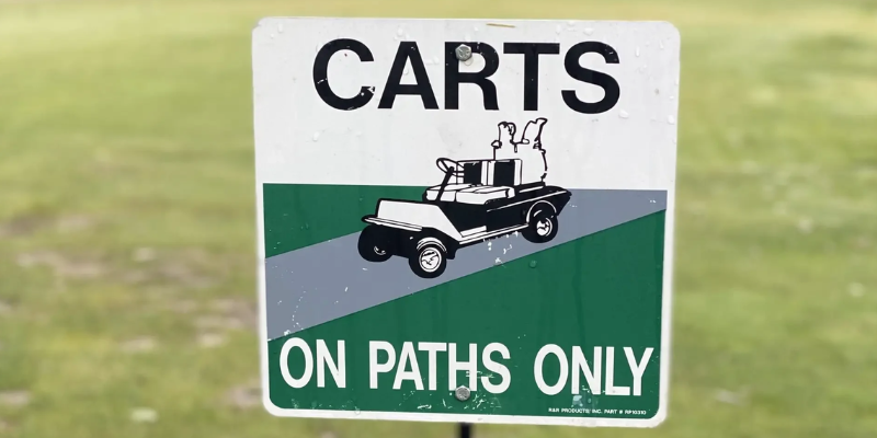 golf-cart-etiķete-palikt uz takas